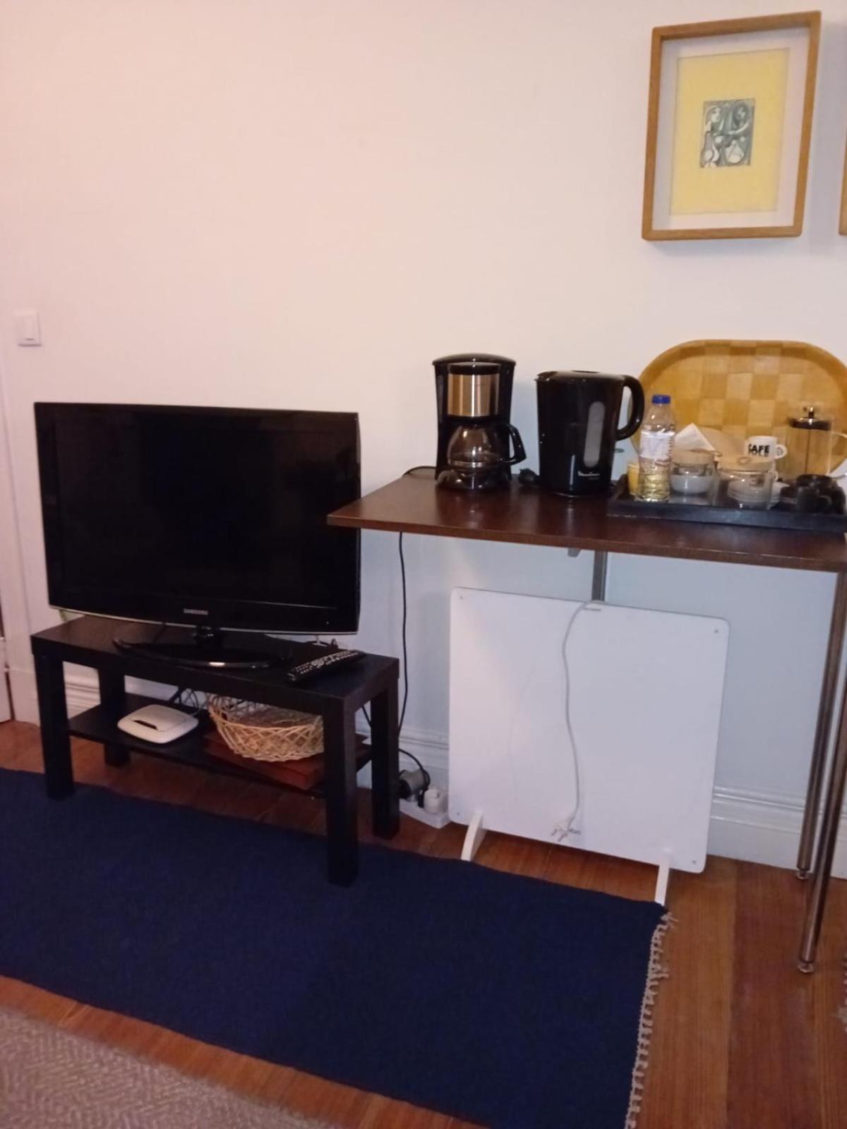 In53 Guest House 蓬塔德尔加达 外观 照片